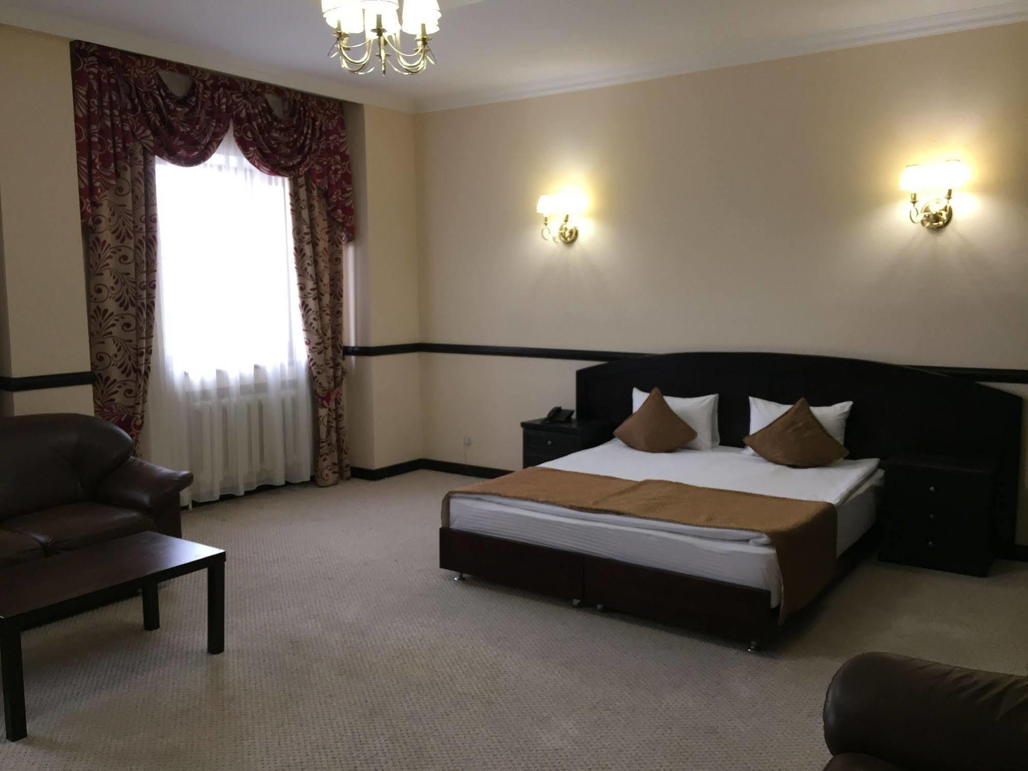 Belon Life Hotel Astana Dış mekan fotoğraf